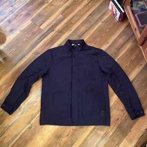 Quilted Scotch and Soda jacket. Two stash pockets in front. Zip up.